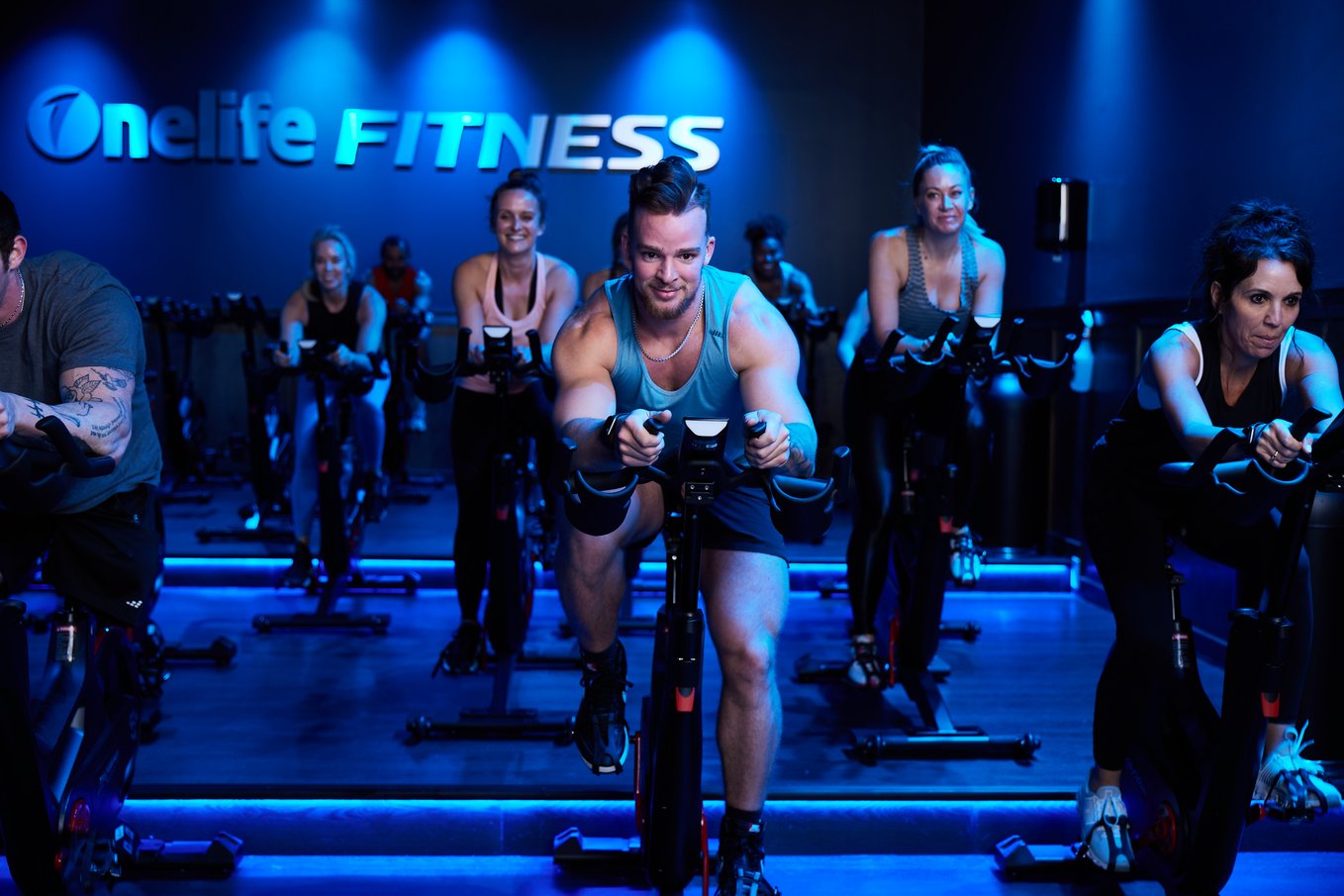 2023_03-31_RH_OneLifeFitness_Scene5-Cycle_2914 copy