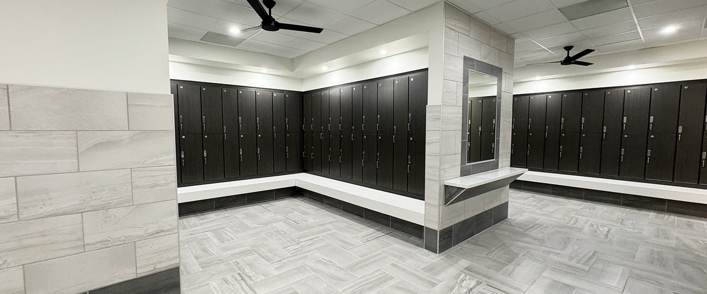 24OL-Hampton-07_1440x600